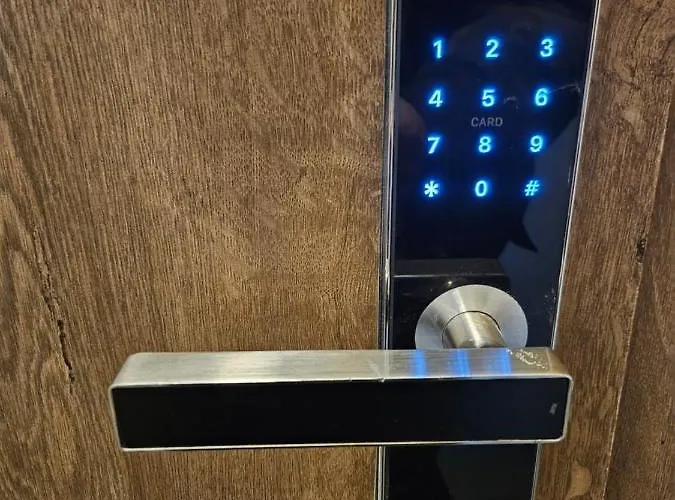 Daire Kauno Apartamentai Big King Size Bed *