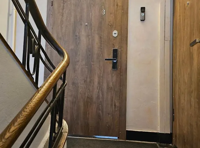 Kauno Apartamentai Big King Size Bed Daire